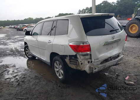 2011 Toyota Highlander z USA, uszkodzony, nr VIN 5TDZA3EH7BS008004